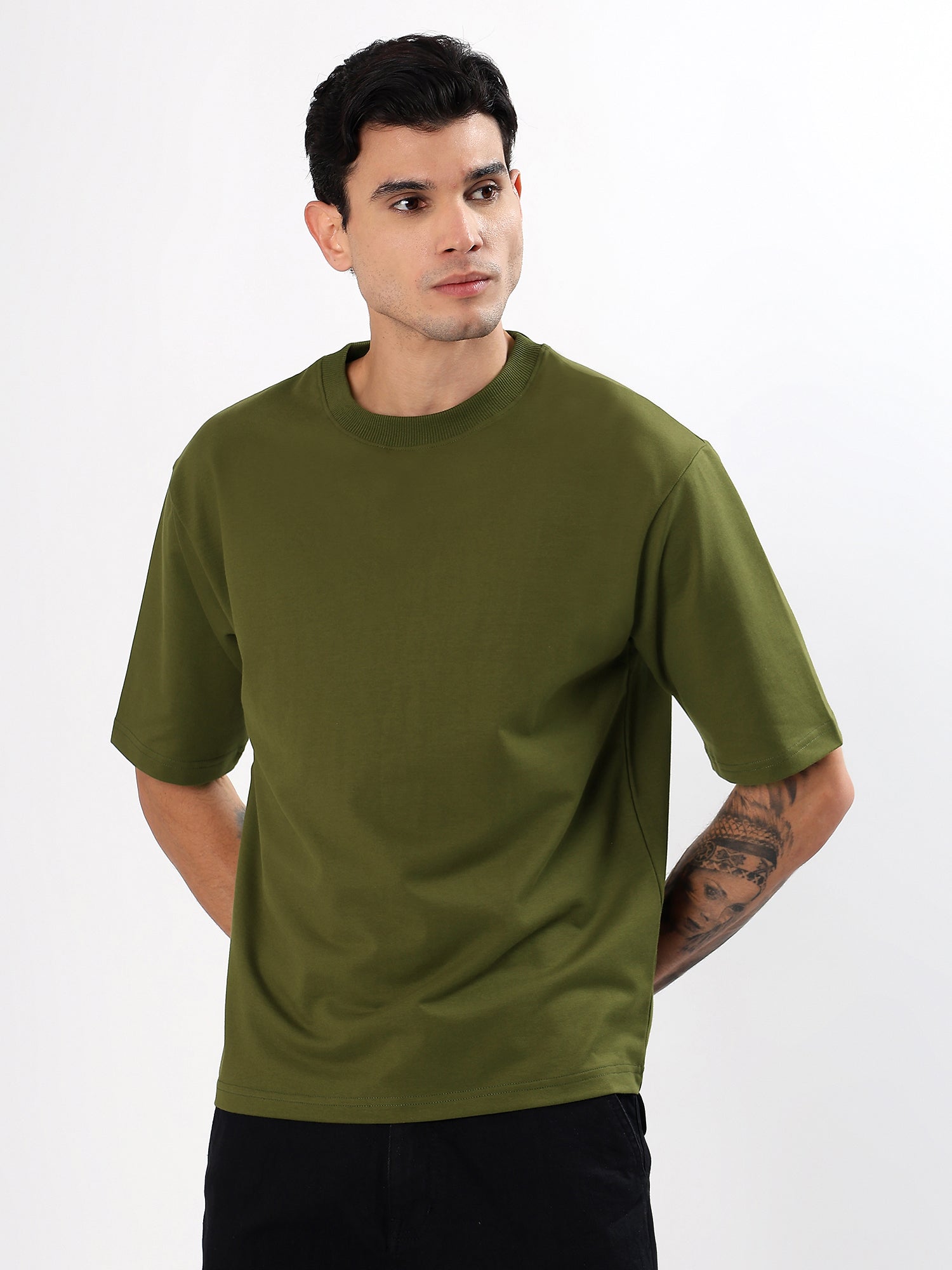 RUUSAAO   CREW NECK  OVERSIZED TSHIRT